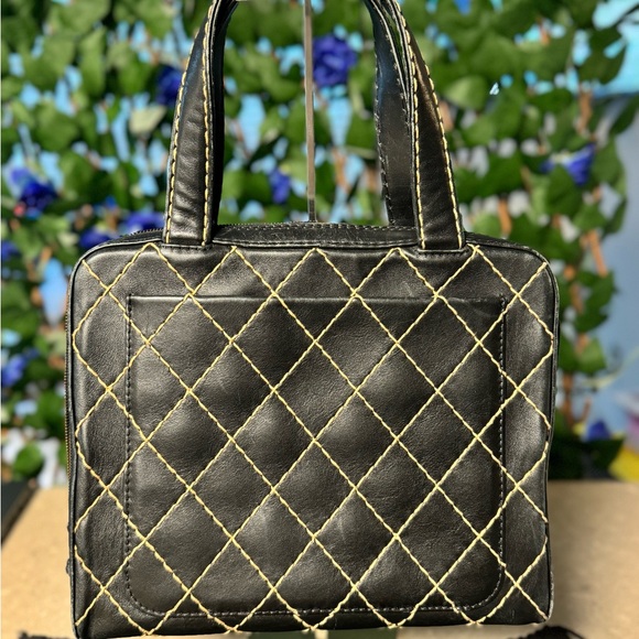 ❌SOLD❌ Chanel Black Quilted Wild Stitch Handbag - Picture 3 of 14